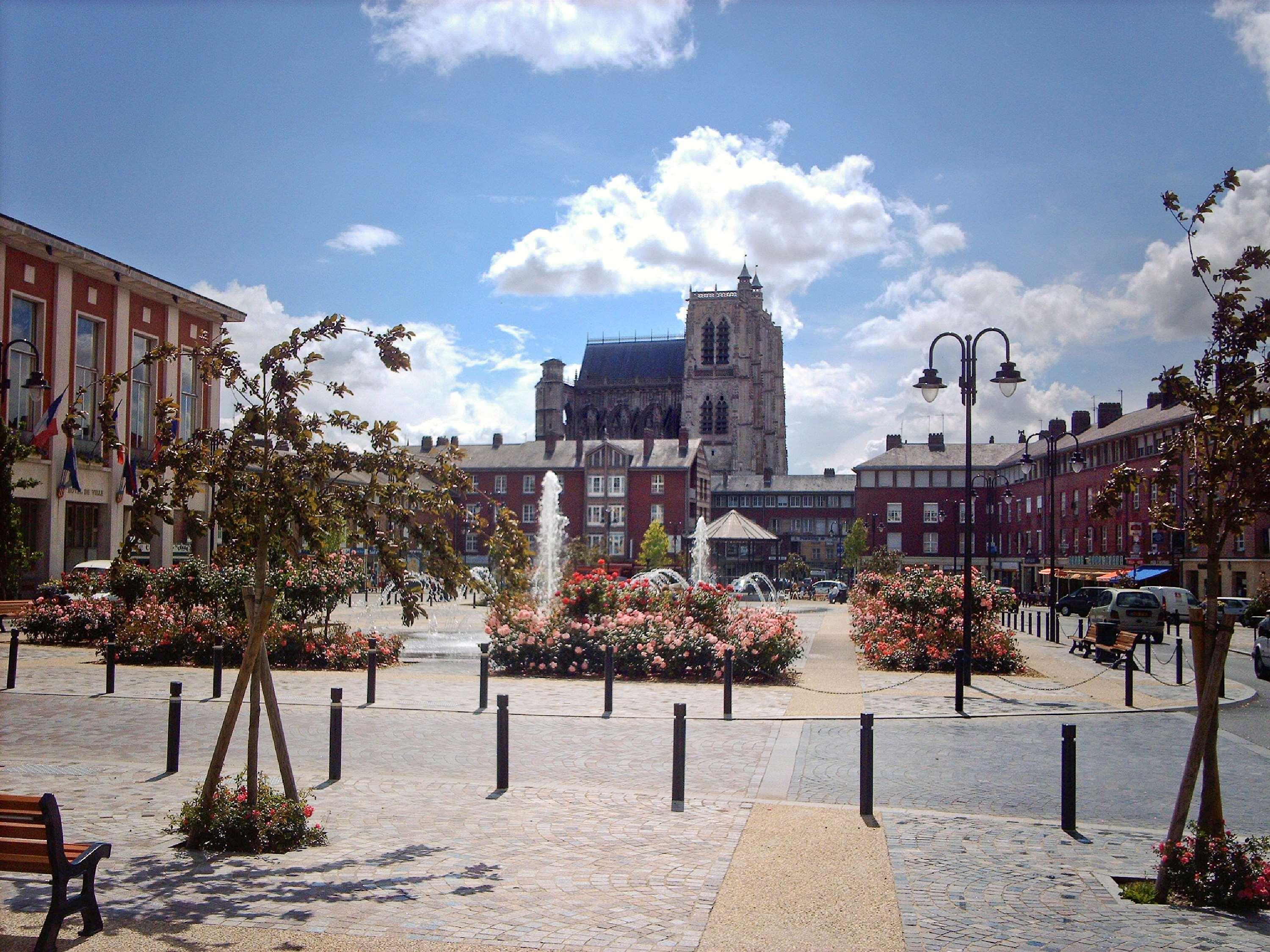 Mercure Abbeville Centre - Porte De La Baie De Somme المظهر الخارجي الصورة